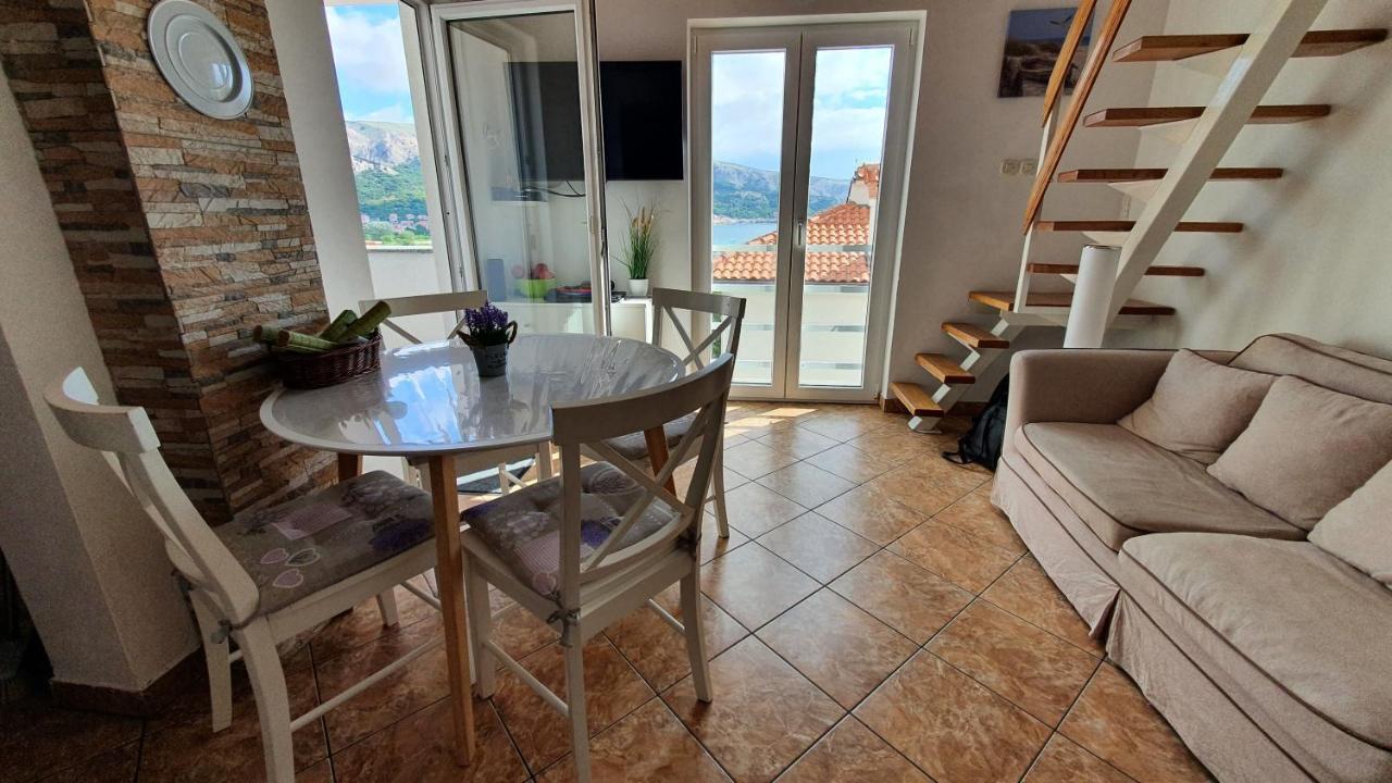Apartment Helmut With Sea View Baška Exteriör bild